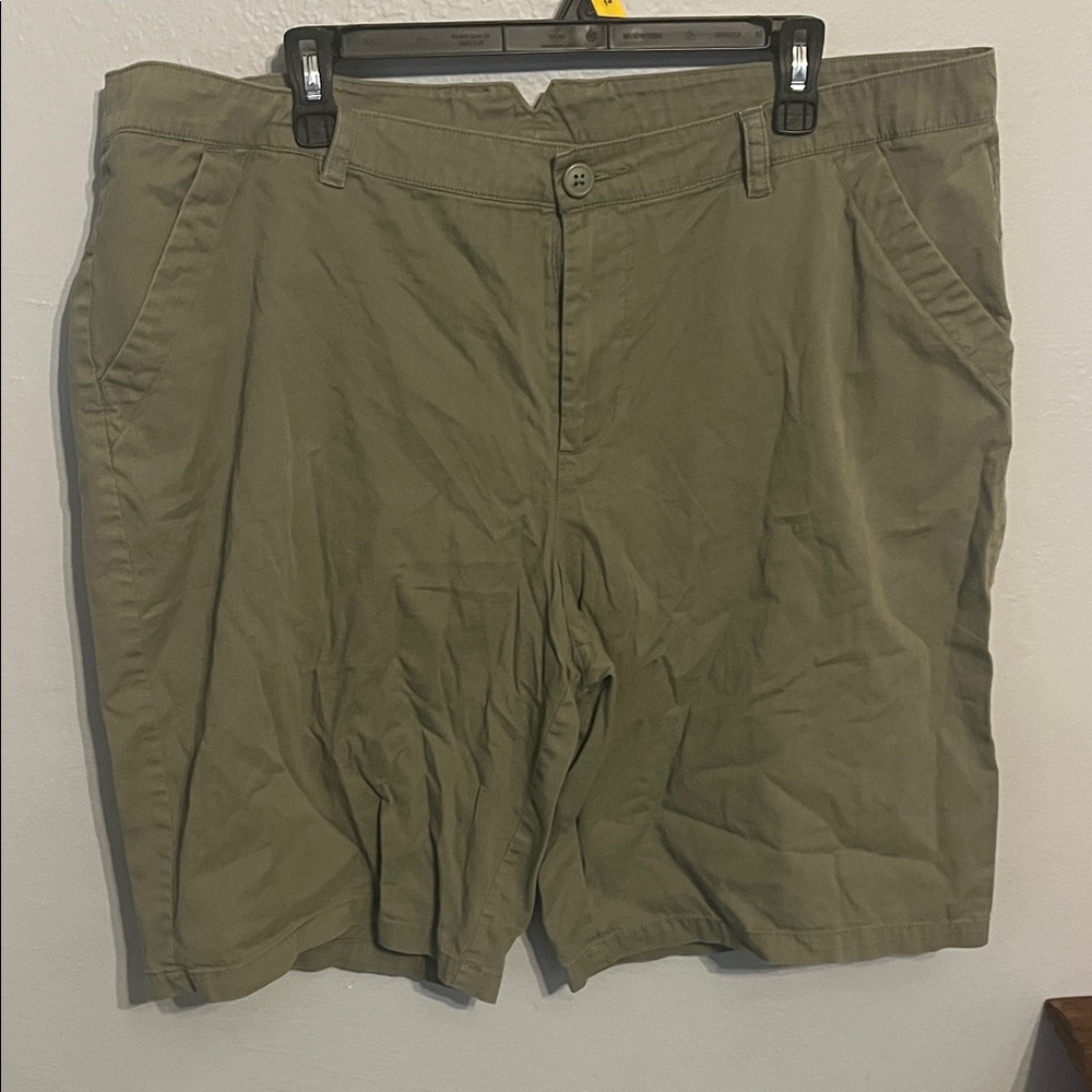 Columbia Women’s Green Shorts